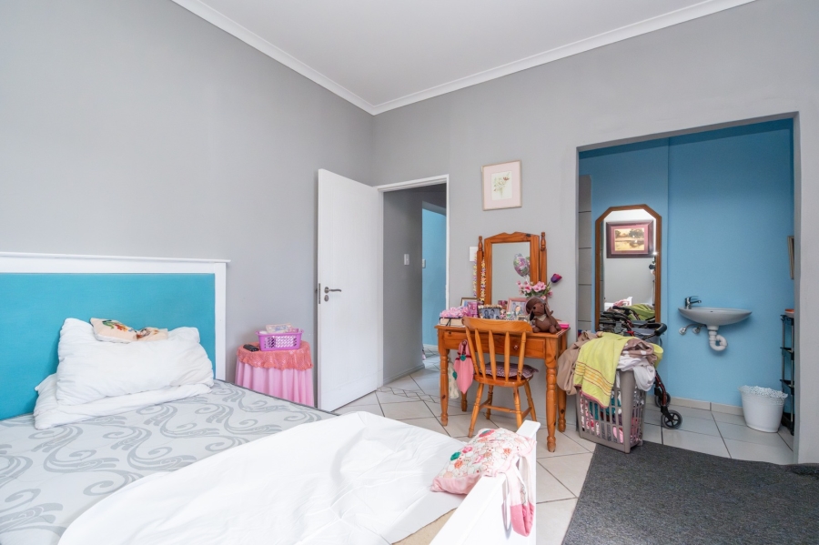 9 Bedroom Property for Sale in Country Club Western Cape